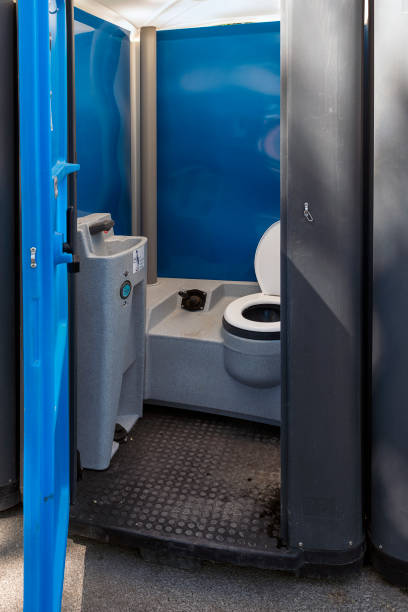 Affordable portable toilet rental in Armada, MI